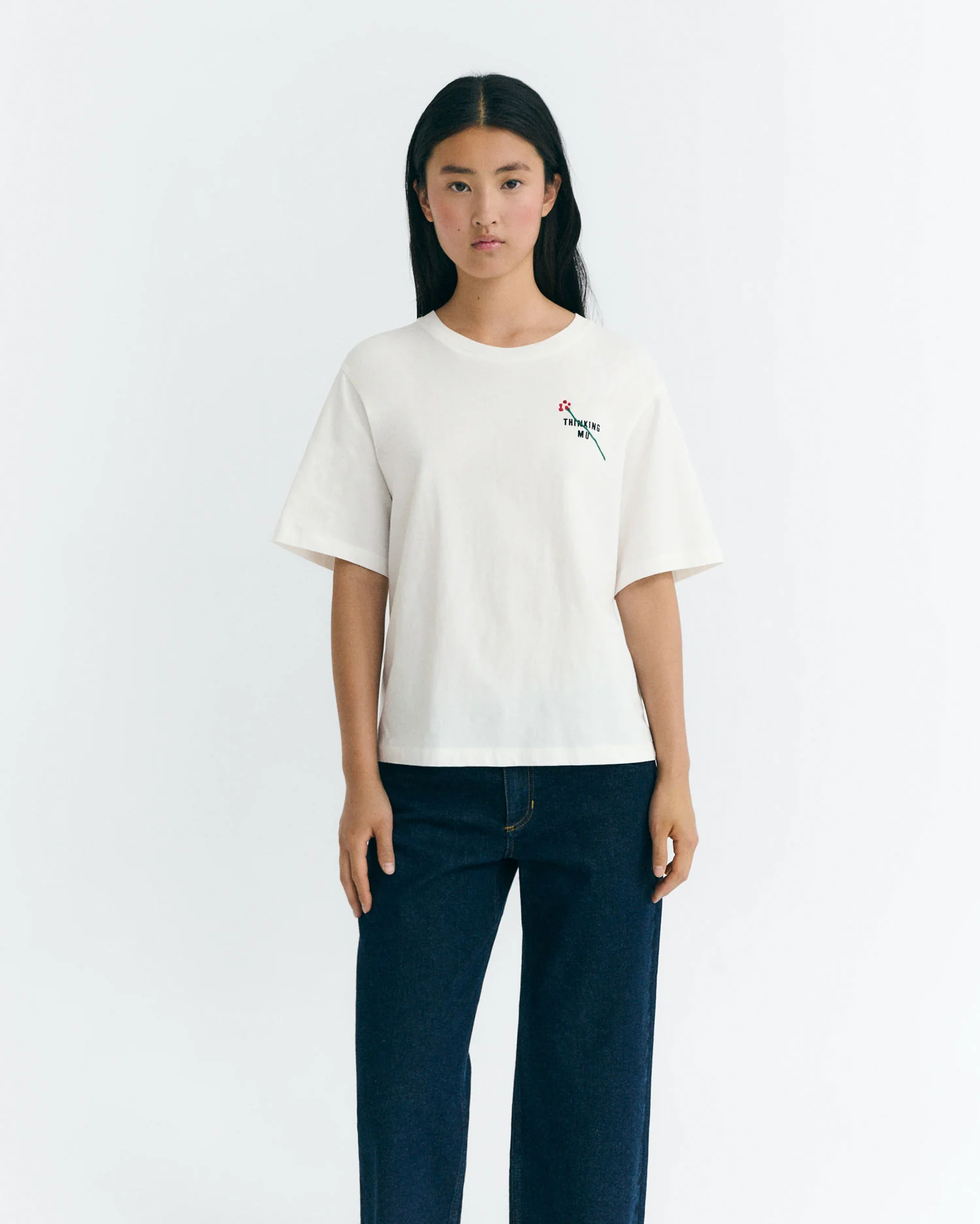 Camiseta bordada flor TM Lucia